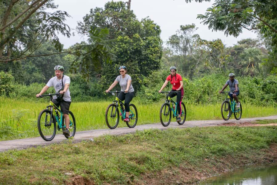 Angkor Wat: Guided Sunrise Bike Tour w/ Breakfast and Lunch - Forest Tracks and Small Villages