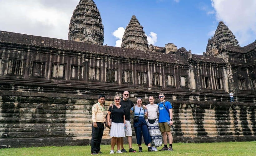 Angkor Wat: Guided Vespa Tour / Tuk Tuk or Car - What to bring and how to prepare