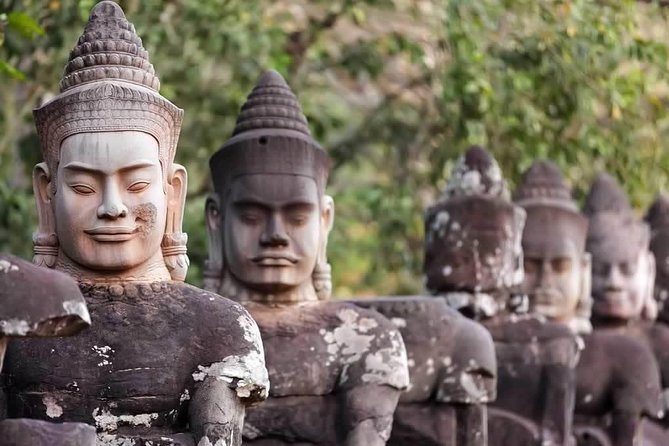 Angkor Wat plus Balloon Ride with Khmer Lunch - A Khmer lunch inside the national park
