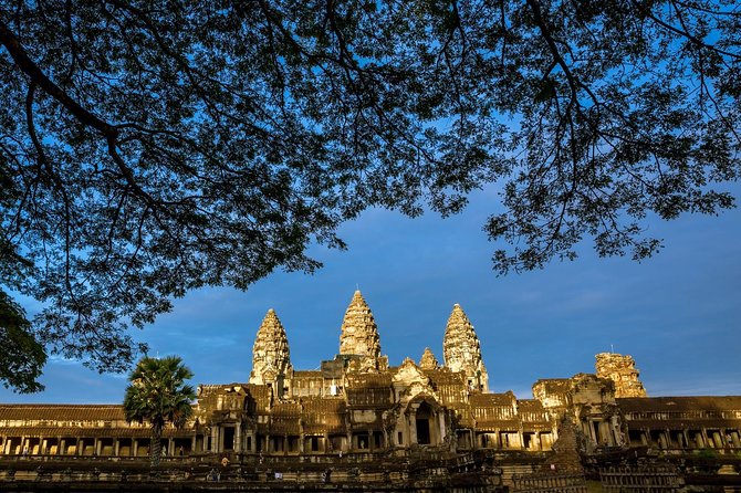Angkor Wat Private Day Tour from Siem Reap - Angkor Thom’s South Gate and royal scale