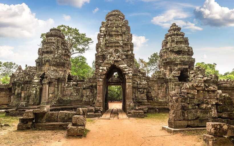Angkor Wat Small Circle Private Car Tour in Siem Reap - Takeo for a quieter change of pace