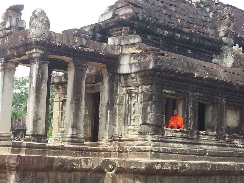 Angkor Wat, Small Circuit Private Tour with Banteay Srei - Baphuon, the terraces, and a former royal center