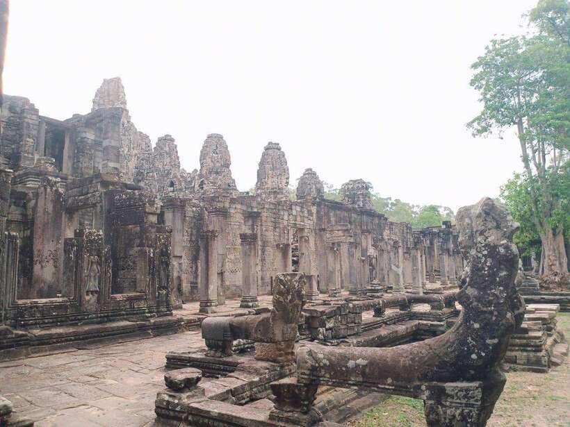 Angkor Wat, Small Circuit Private Tour with Banteay Srei - Ta Keo and the change in scale