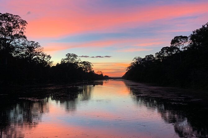 Angkor Wat Small Circuit & Sunset Tour - Angkor Wat: two hours with Cambodia’s great temple