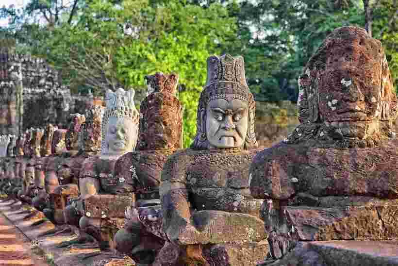 Angkor Wat: Small-Group Tour with Balloon Ride and Lunch - Entering Angkor Thom through the South Gate