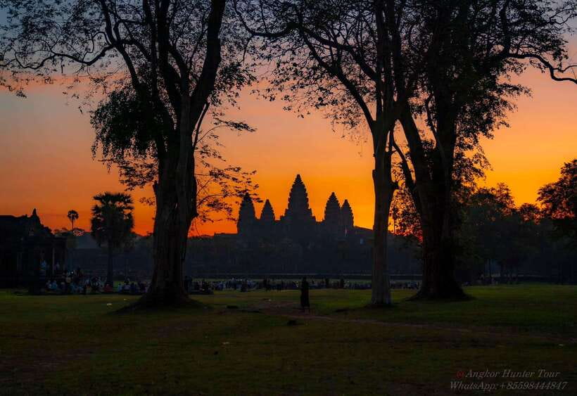 Angkor Wat: Sunrise 2.5 Days with Tonle Sap Lake Tour - Day one: Banteay Srei and the quieter Grand Circuit