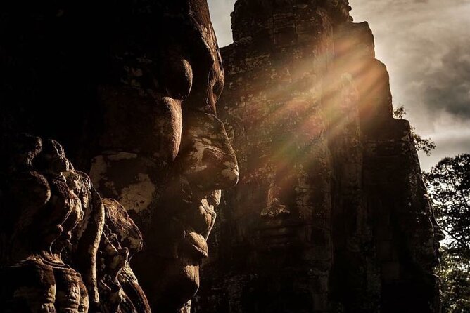 Angkor Wat Sunrise & 3 Main Temples with Breakfast – Small Group - Heat, clothing, and walking
