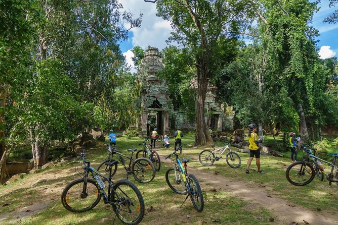 Angkor Wat Sunrise & Ancient City Discovery - Angkor Thom and Prasat Chrung by bike