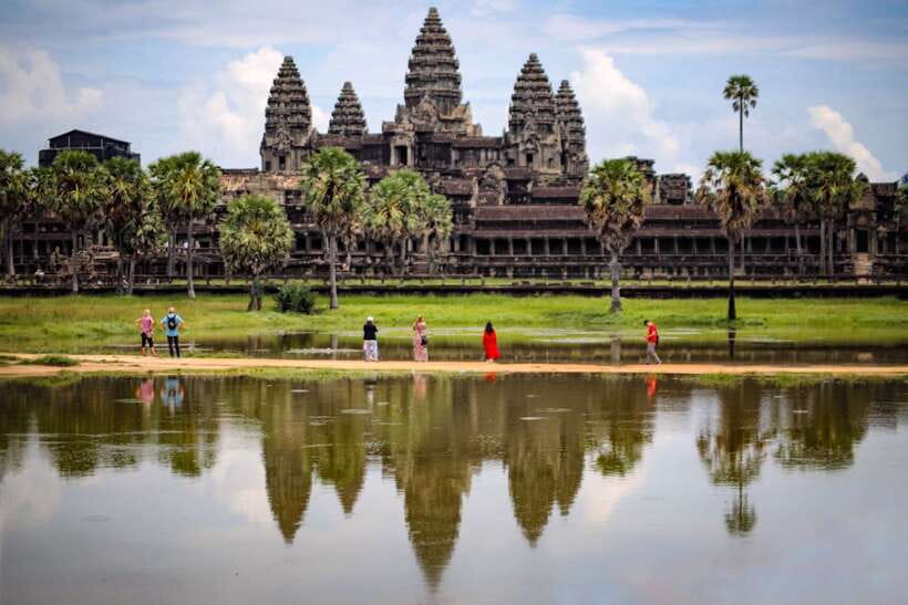 Angkor Wat Sunrise, Banteay Srei, Bayon & Ta Prohm Temple - Transport, guide support, and the small comforts