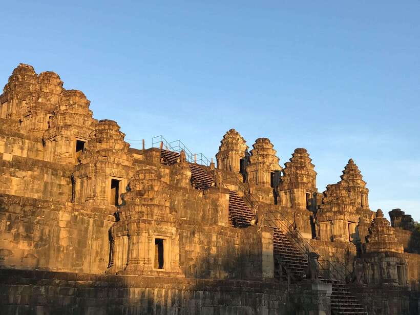 Angkor Wat Sunrise by Vintage Jeep – Private Tour - What the $76 price really includes