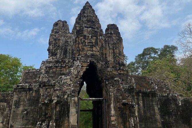 Angkor Wat Sunrise & Highlight The Most Iconic Temple - Why sunrise at Angkor Wat is worth the early alarm