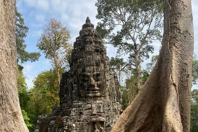 Angkor Wat Sunrise & Highlight The Most Iconic Temple - Cold water, a cold towel, and the practical comforts