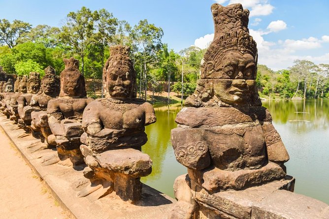 Angkor Wat Sunrise Small Group Tour With Breakfast - Key points at a glance