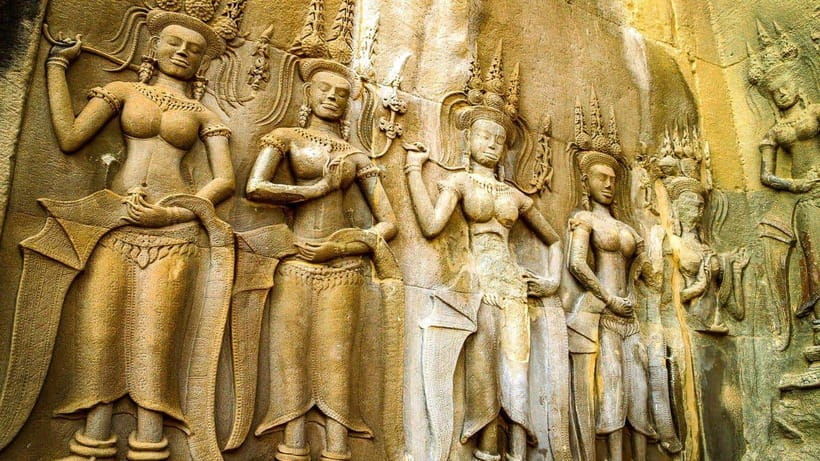 Angkor Wat: Sunrise: Ta Prohm and Bayon Temple Tour - Angkor Thom and the Southern Gate