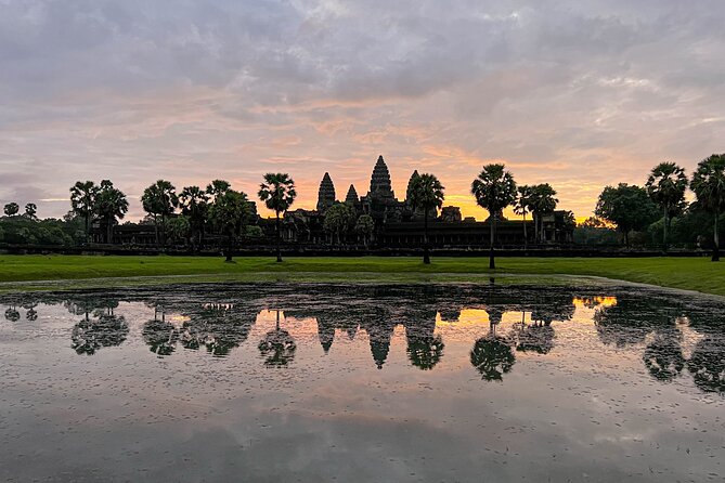 Angkor Wat Sunrise Tour By E-Bike Experience With Breakfast Included - A Cambodian Breakfast Near Srah Srang