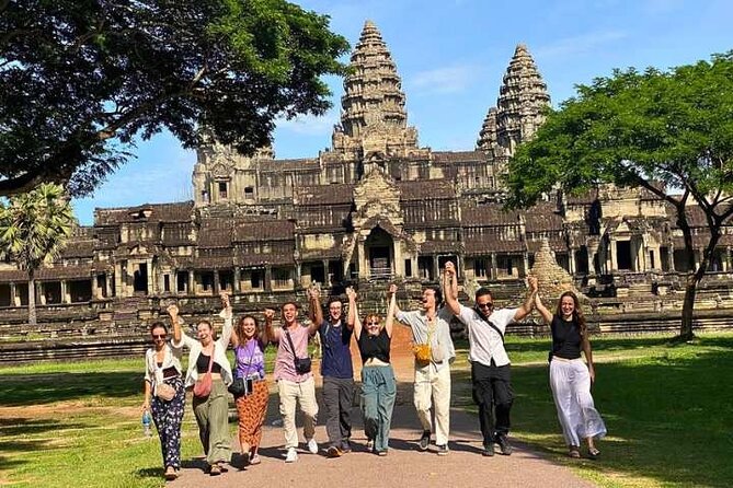 Angkor Wat Sunset Small Group Tour with Lunch Included - What the $20 price really covers