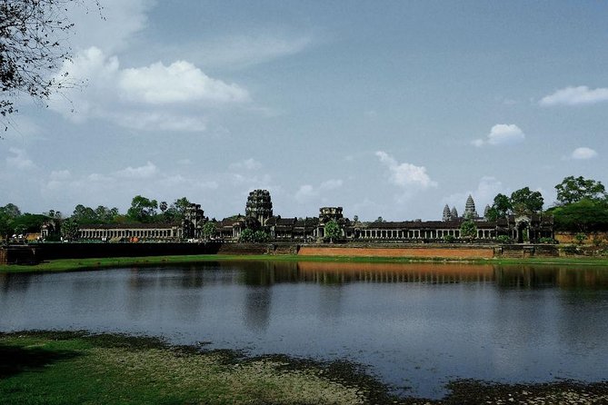 Angkor Wat Sunset Tour - Ta Prohm and the jungle ruins