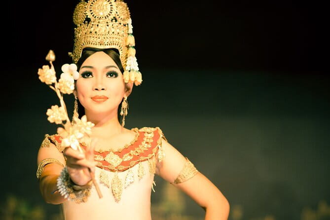 Apsara Dance Performance Including Buffet Dinner and Hotel Pickup - Who will enjoy this dinner show most?