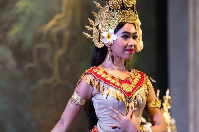 Apsara Dance Show with Buffet Dinner and Transportation Included - The buffet: a practical way to try Khmer food