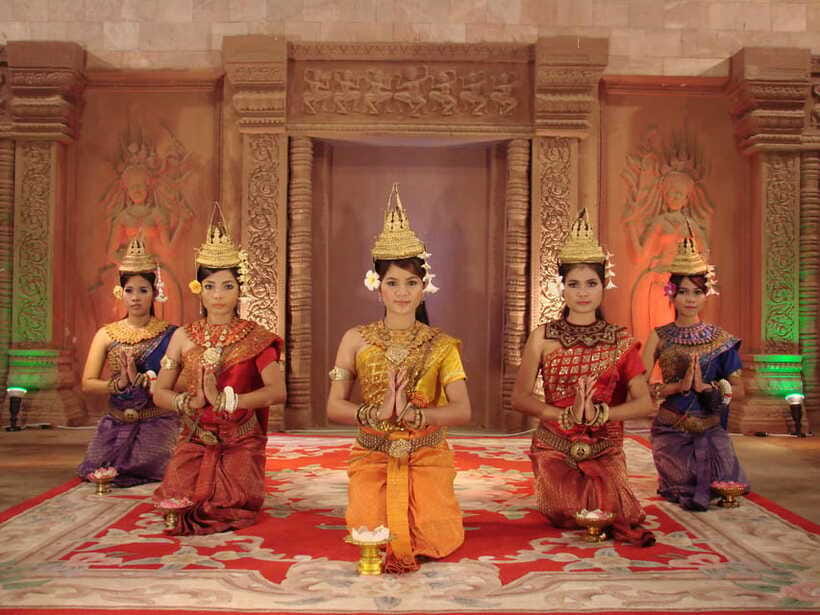 Apsara Performance include Dinner & hotel pick up - My Take: A Good, Easy Cultural Night