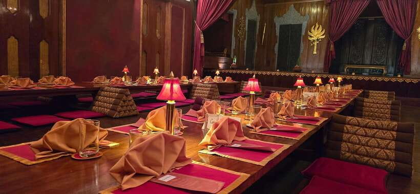 Apsara Theater Performance include dinner & Hotel pick up - Khmer dinner before the dancing