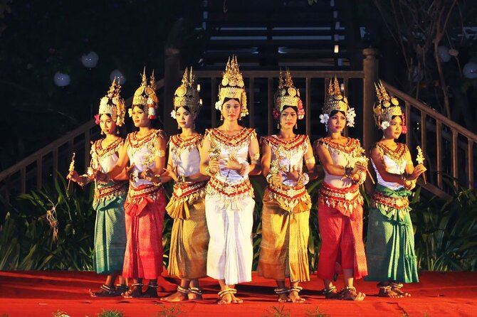 Apsara Theatre Performance include Dinner - Sampling Khmer dishes before the performance