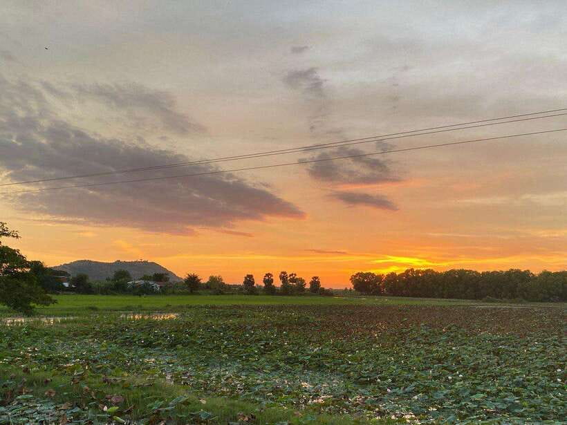 Authentic Siem Reap: Tuk Tuk Countryside and Sunset Tour - Basket making, household tools, and small spirit houses