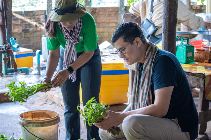 Authentic Siem Reap: Tuk Tuk Countryside and Sunset Tour - Lotus silk, tea, and a social enterprise