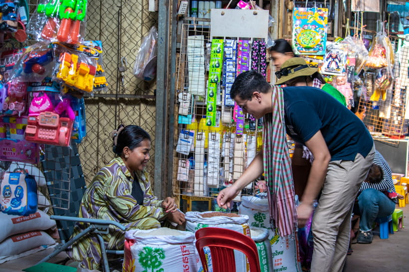Authentic Siem Reap: Tuk Tuk Countryside and Sunset Tour - Guides who add a personal layer