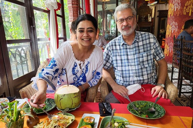 Authentic Walking Food Tour with Local Guide - Stop two: green fish curry with fresh rice noodles