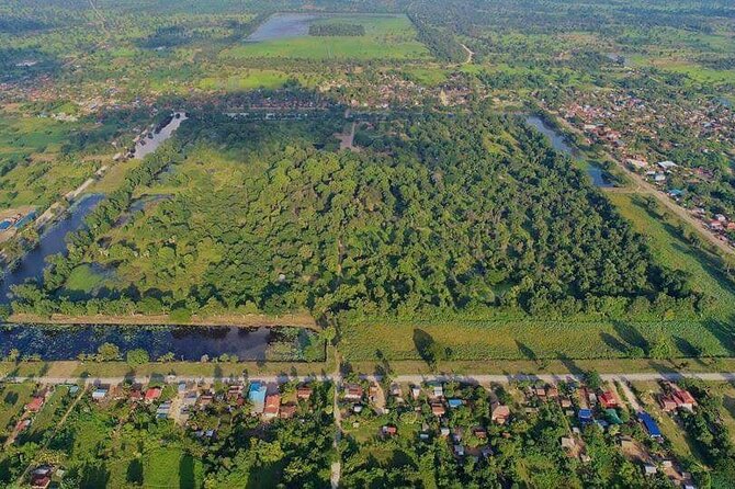 Banteay Chhmar Temple & Silk Farm Private Day Trip from Siem Reap - Who will enjoy this day most