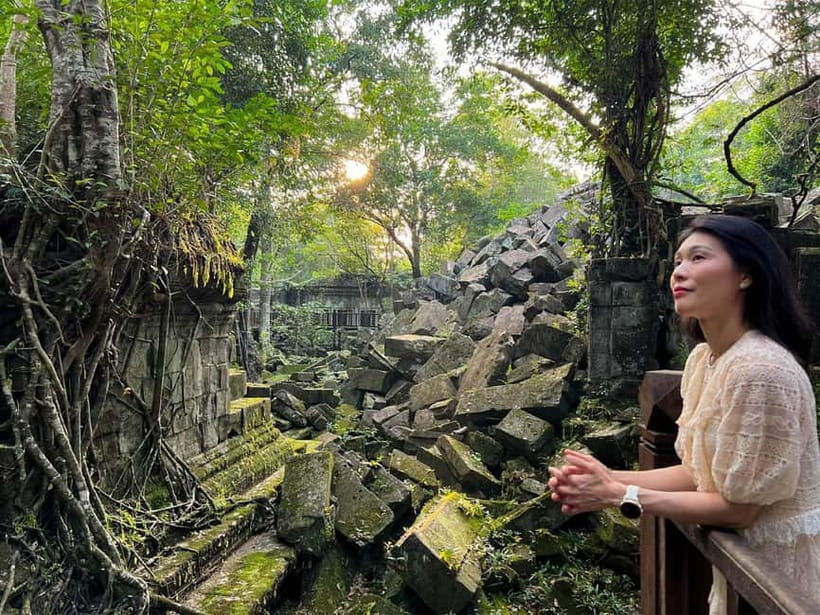 Banteay Srei, Beng Mealea and Kulen Mountain with Picnic - The River of a Thousand Lingas