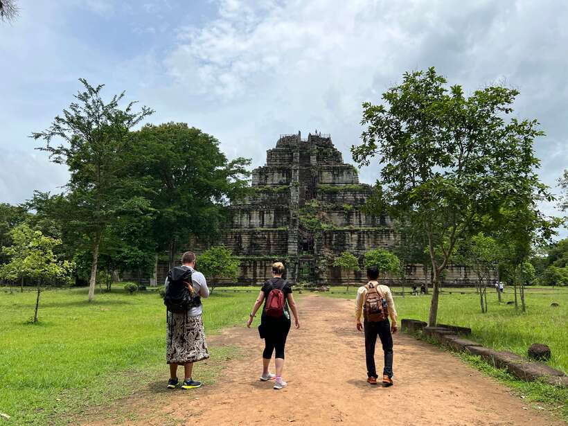 Banteay Srei, Beng Mealea & Koh Ker Small-Group Tour - Preah Dak brings the countryside into focus