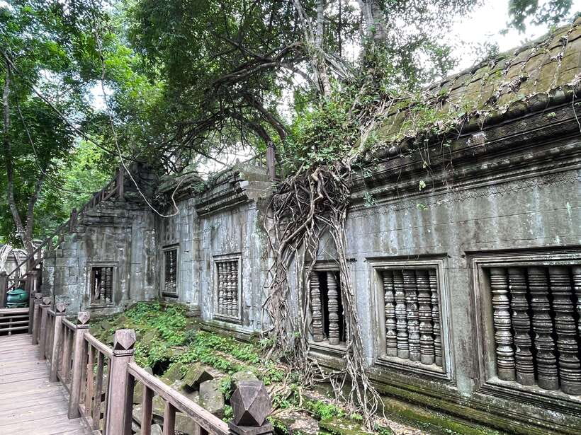 Banteay Srei, Kulen Waterfall & Beng Mealea Small-Group Tour - Poeng Ta Kho, the short walk to a wide view