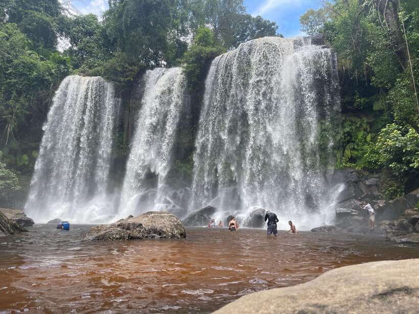 Banteay Srei, Kulen Waterfall & Beng Mealea Small-Group Tour - Preah Ang Thom and the sacred reclining Buddha