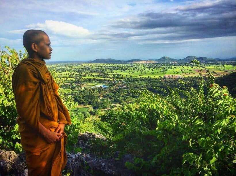 Battambang: Bamboo Train, Bat Cave, Killing Cave by Tuk Tuk - Phnom Sampov and the difficult visit to the Killing Cave