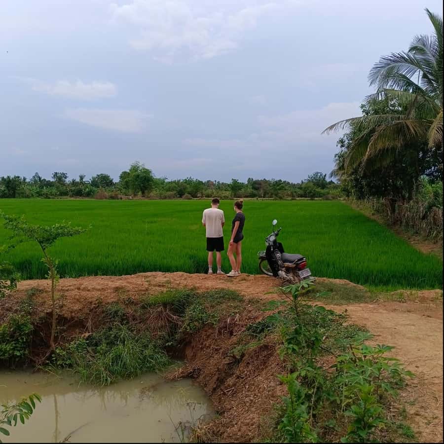 Battambang family tuktuk tour BambooTrain/Wat Banan/Bat cave - Wa Kor Village and the swing bridge