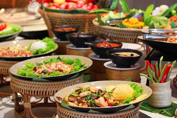 Buffet dinner with Apsara Show (Free 2 ways hotel transfer) - The biggest weakness: communication