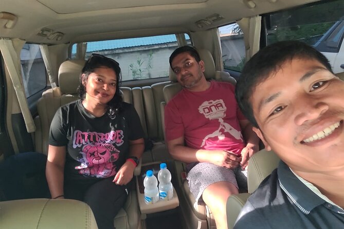 Cambodia Taxi Service - Starting beside Phnom Penh’s Royal Palace