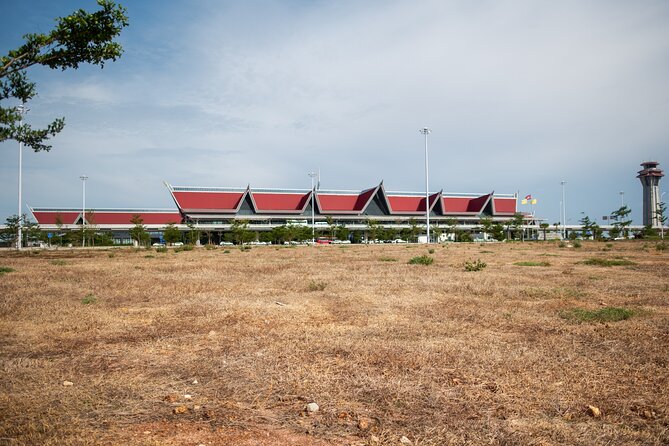 Cambodia Taxi Services 100% Private - Meeting Mom Mouey in Siem Reap
