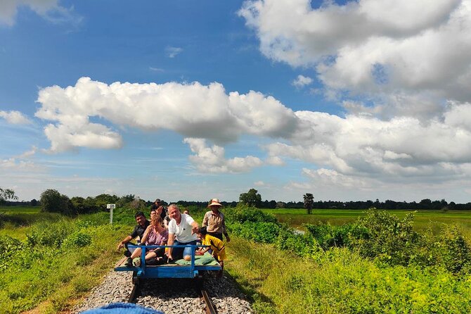 Cambodia Tours Siem Reap Phnom Penh Private Ride By Cars - Leaving Siem Reap by private car