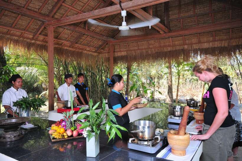 Cambodian Cooking Class from Siem Reap - The tuk tuk ride into the countryside