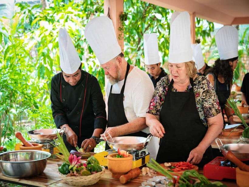 Cambodian Cooking Class - The tuk-tuk ride and the 30-minute pickup wait