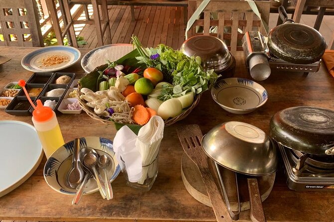 City Tour & Cooking Class - Cooking in a local home-style setting