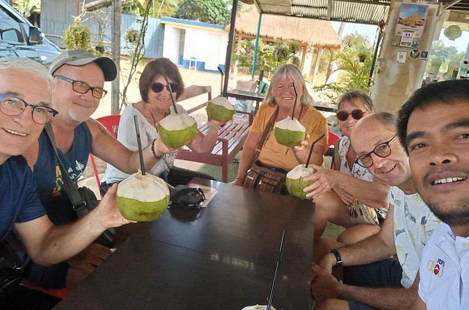 Comfortable Private Transfer Phnom Penh To Siem Reap - Food, water, and what you need to bring