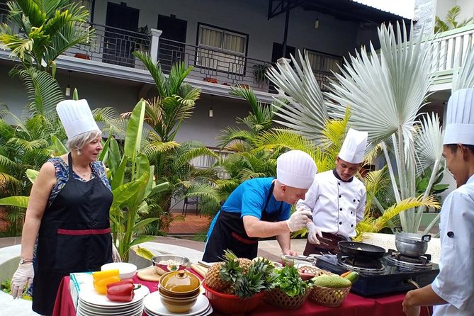 Cooking Class By Reveal Angkor Hotel Siem Reap - A two-hour lesson with a local chef