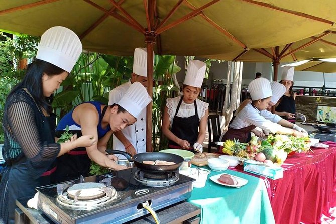 Cooking Class By Reveal Angkor Hotel Siem Reap - Eating in the Reveal Angkor garden