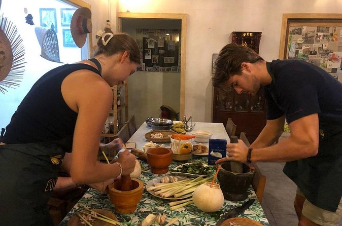 Cooking Class in Phnom Penh - 5:30 PM: seasoning vegetables and meat