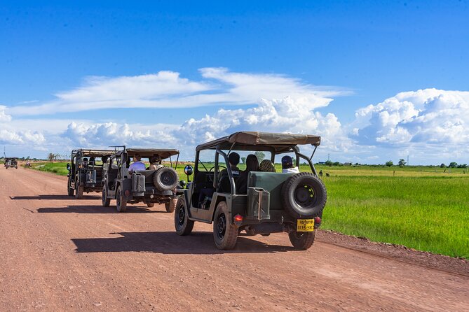 Countryside Sunset Jeep Tour with Drinks included - Leaving Siem Reap by jeep