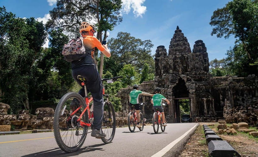 Cycle Angkor Backroad Bike Tour / E-Bike or Tuk Tuk - Angkor Wat in the Late Afternoon